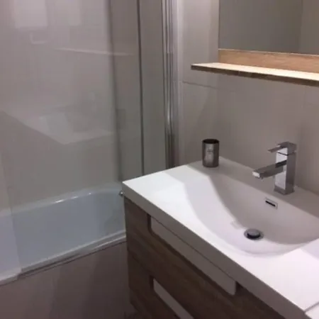 Appartement Climatisé Avec Petit Jardin Villeneuve-lès-Avignon