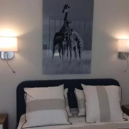 Appartement Climatisé Avec Petit Jardin Villeneuve-lès-Avignon