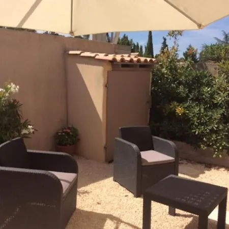 Appartement Climatisé Avec Petit Jardin Villeneuve-lès-Avignon